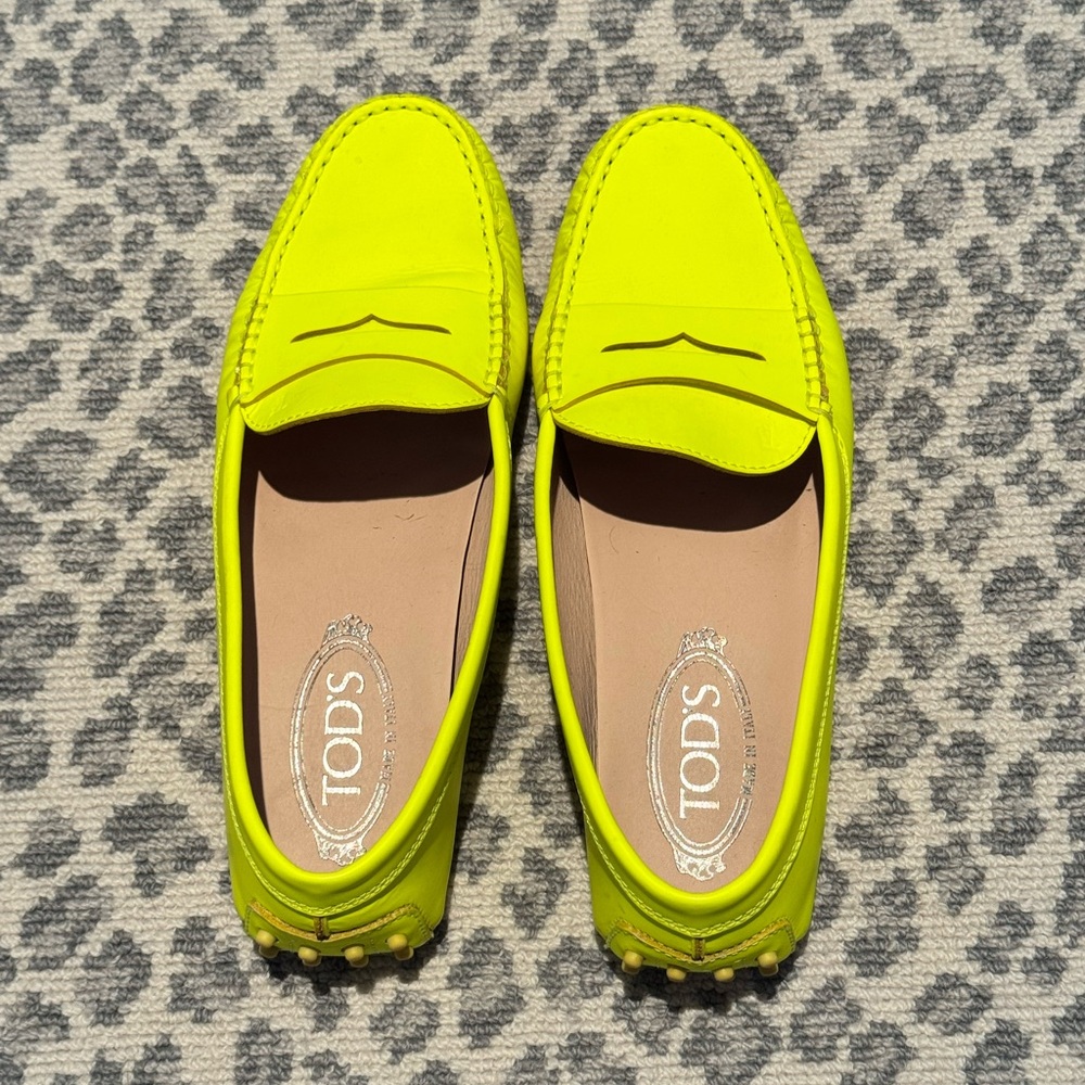 Tod's Neon Yellow Gommino Driving Shoe in Leather Women's